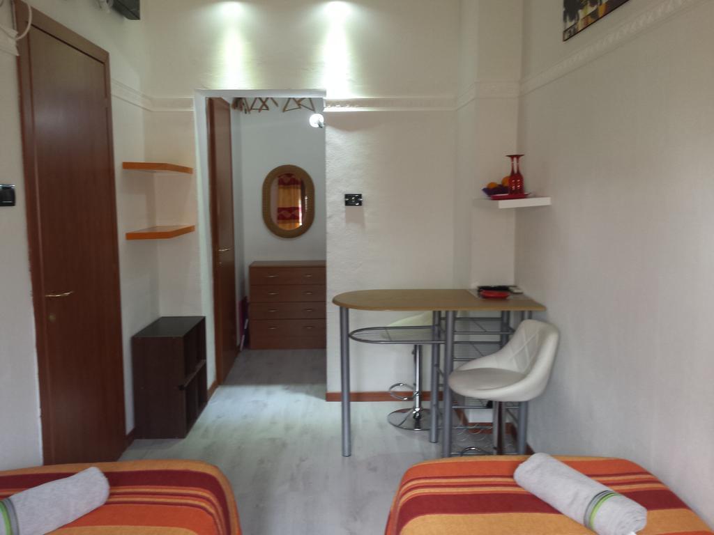 Bed & Breakfast Republic 2*