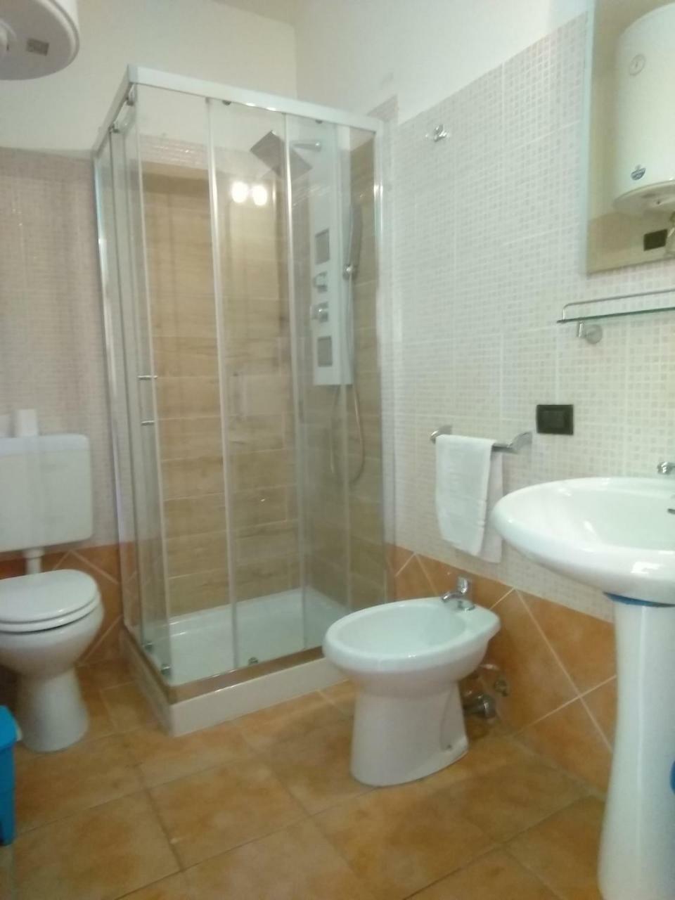 Bed & Breakfast Republic 2*